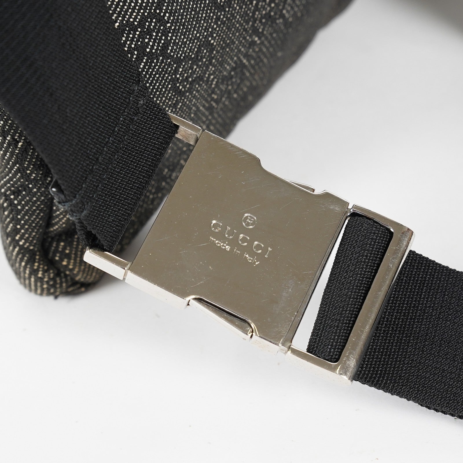 Gucci GG Denim Waist Belt Bag 30cm Black Leather Trim Used Vintage 08E022310002