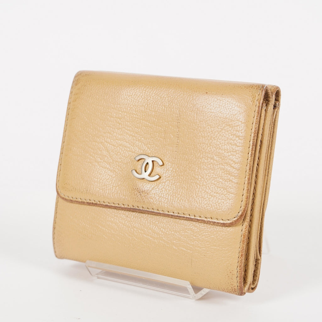 AUTHENTIC Chanel VINTAGE Beige Sevruga Compact Wallet 05E561045016