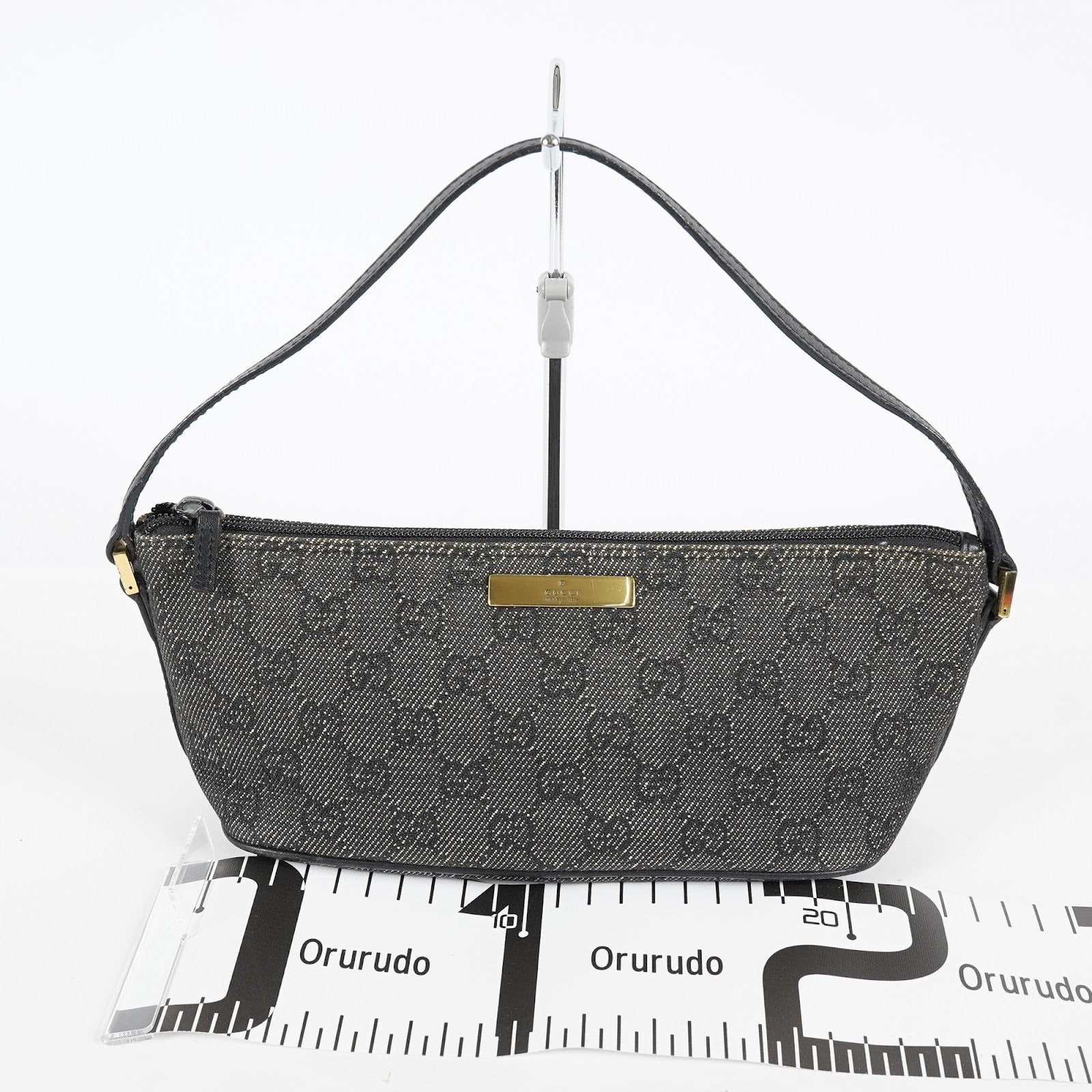 Gucci GG Canvas Boat Pochette Accessory Pouch Bag Gray Black Used 08E012530012