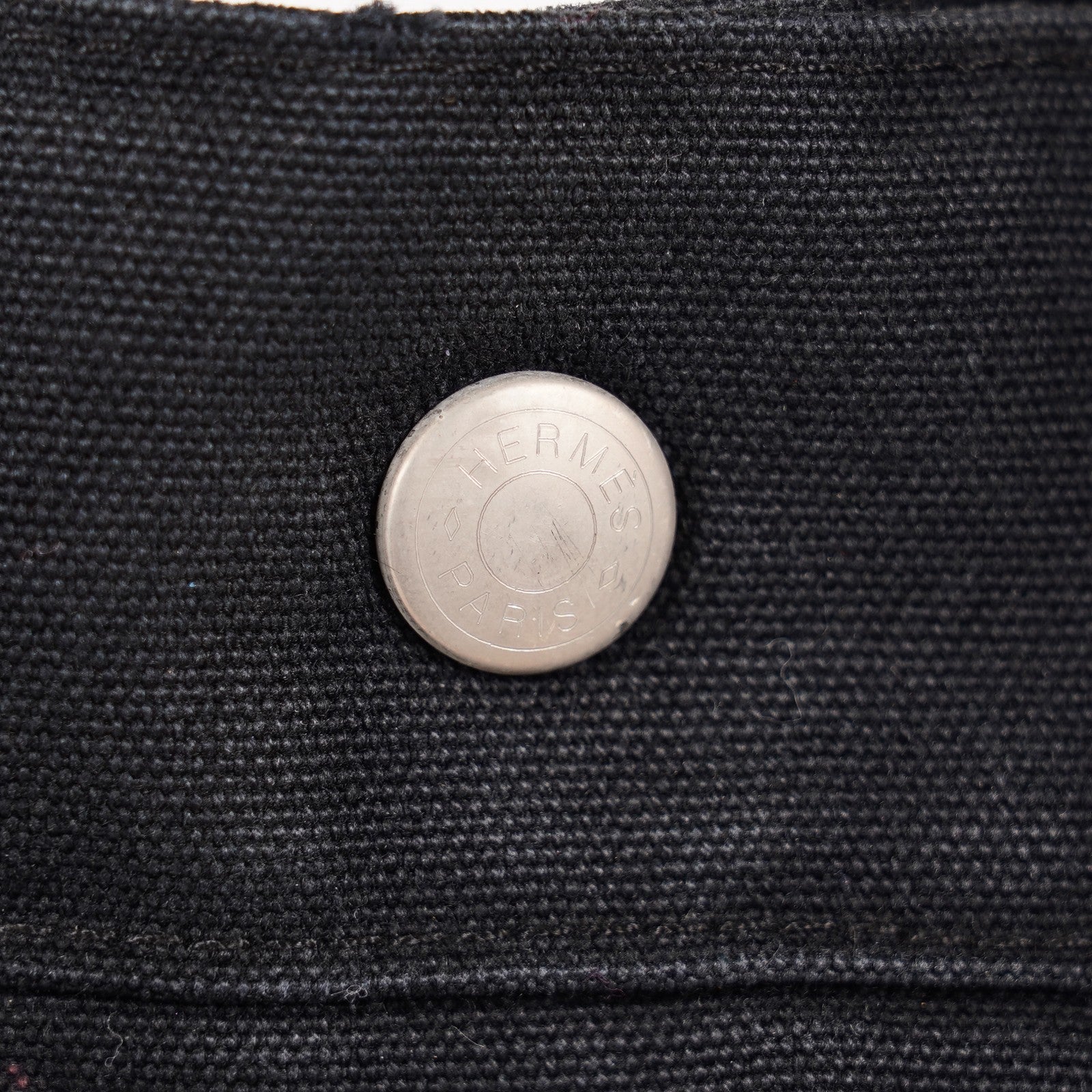 Hermes Fourre-Tout MM Huroto Tote Bag Black 06E31715025