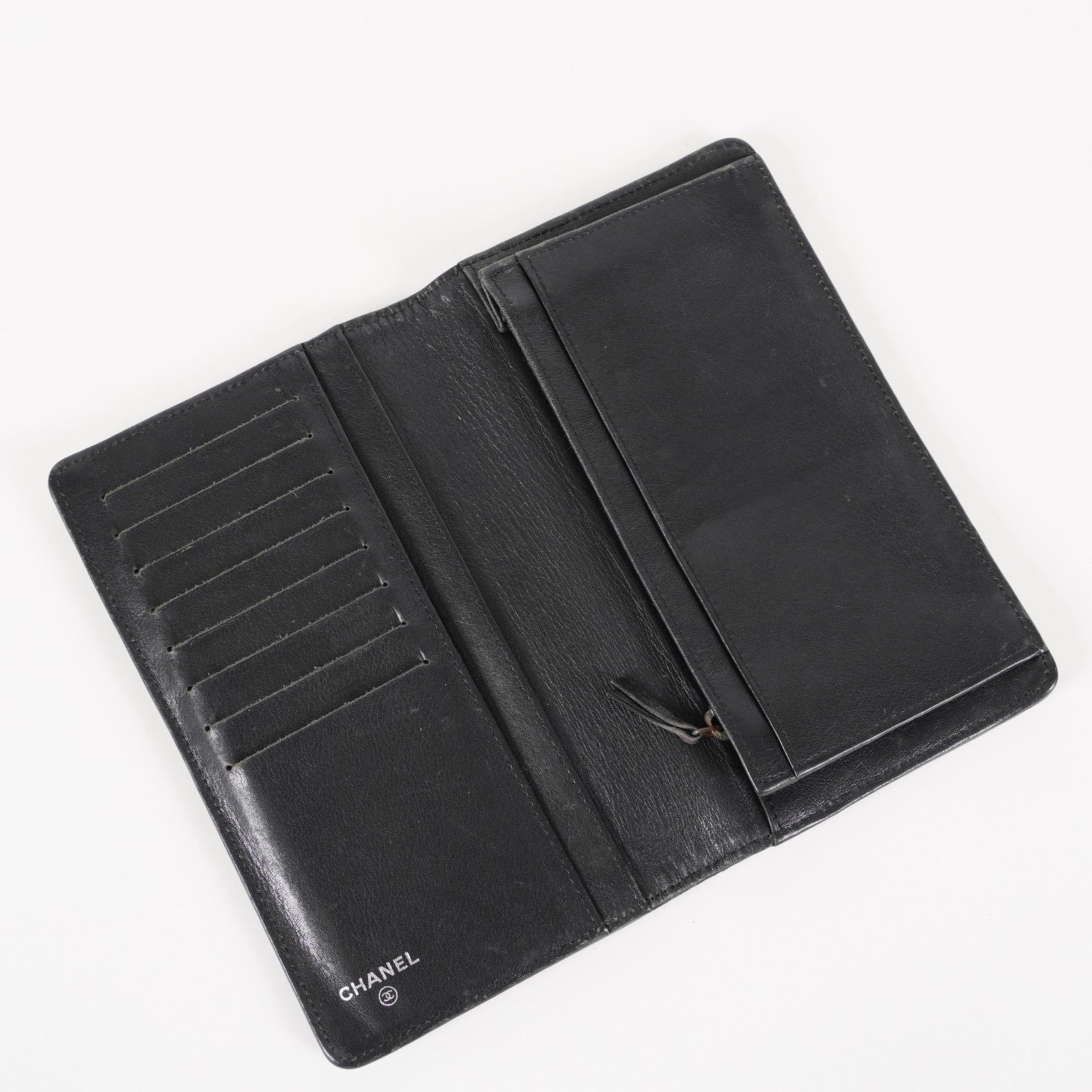 Vintage CHANEL Leather Black Bifold Wallet Classic Purse 05E412310016