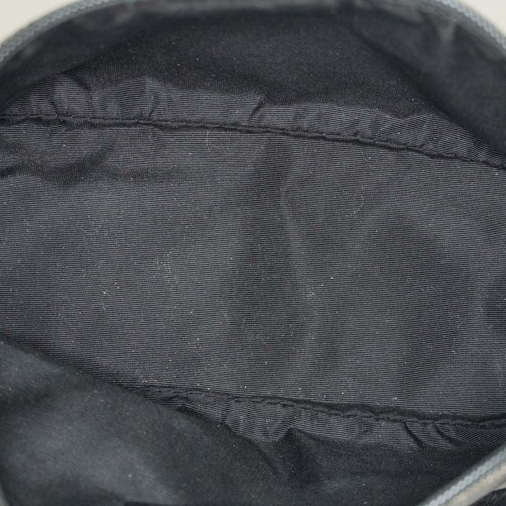 Gucci GG Canvas Boat Pochette Accessory Pouch Bag Gray Black Used 08E012530012