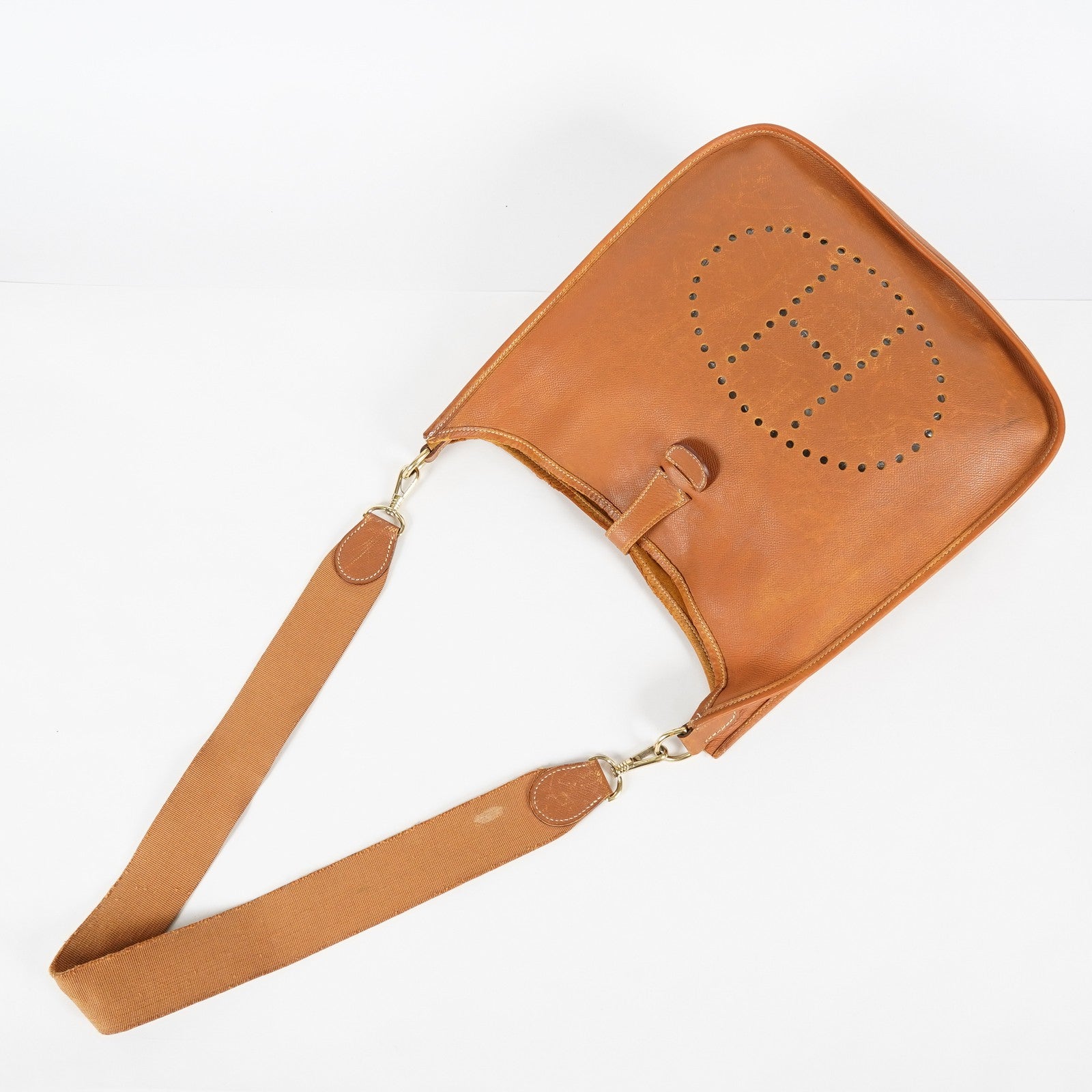 Hermes Evelyne PM Shoulder Crossbody Bag Gold Tan Clemence Leather 07E1311440010