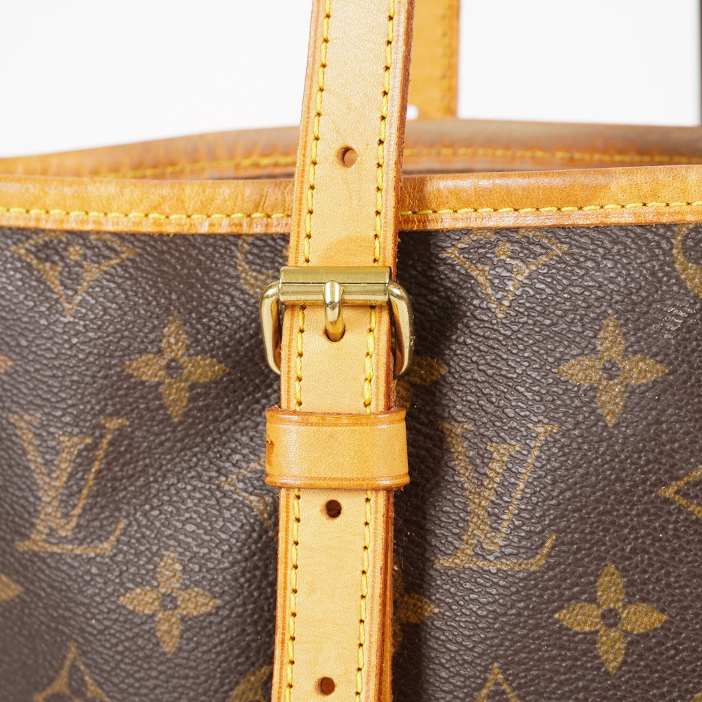 LOUIS VUITTON Monogram Bucket GM Shoulder Bag LV vintage M42236 05E152750029