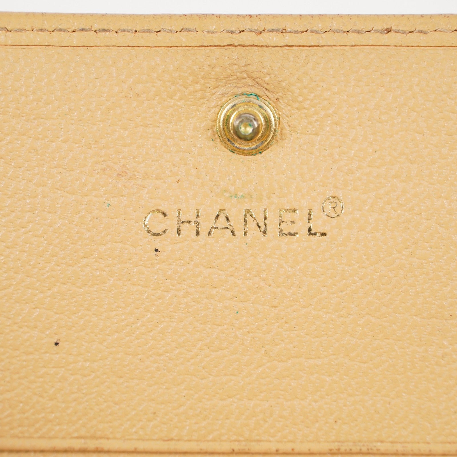 AUTHENTIC Chanel VINTAGE Beige Sevruga Compact Wallet 05E561045016