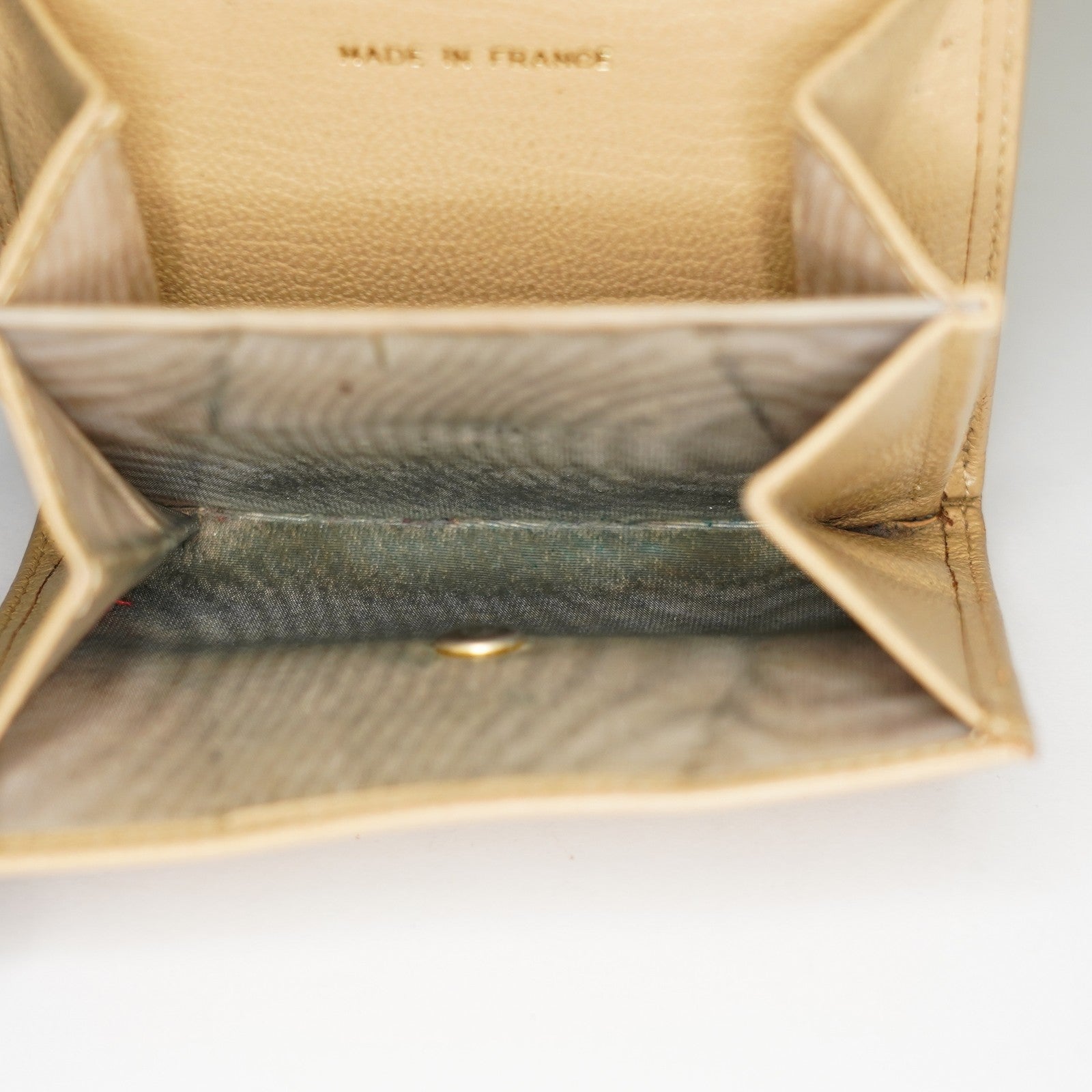 AUTHENTIC Chanel VINTAGE Beige Sevruga Compact Wallet 05E561045016