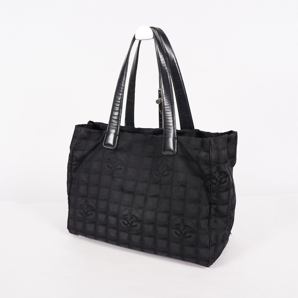 Chanel Old Travel Line Tote MM Black Nylon Shoulder Bag CC Used 06E111155030