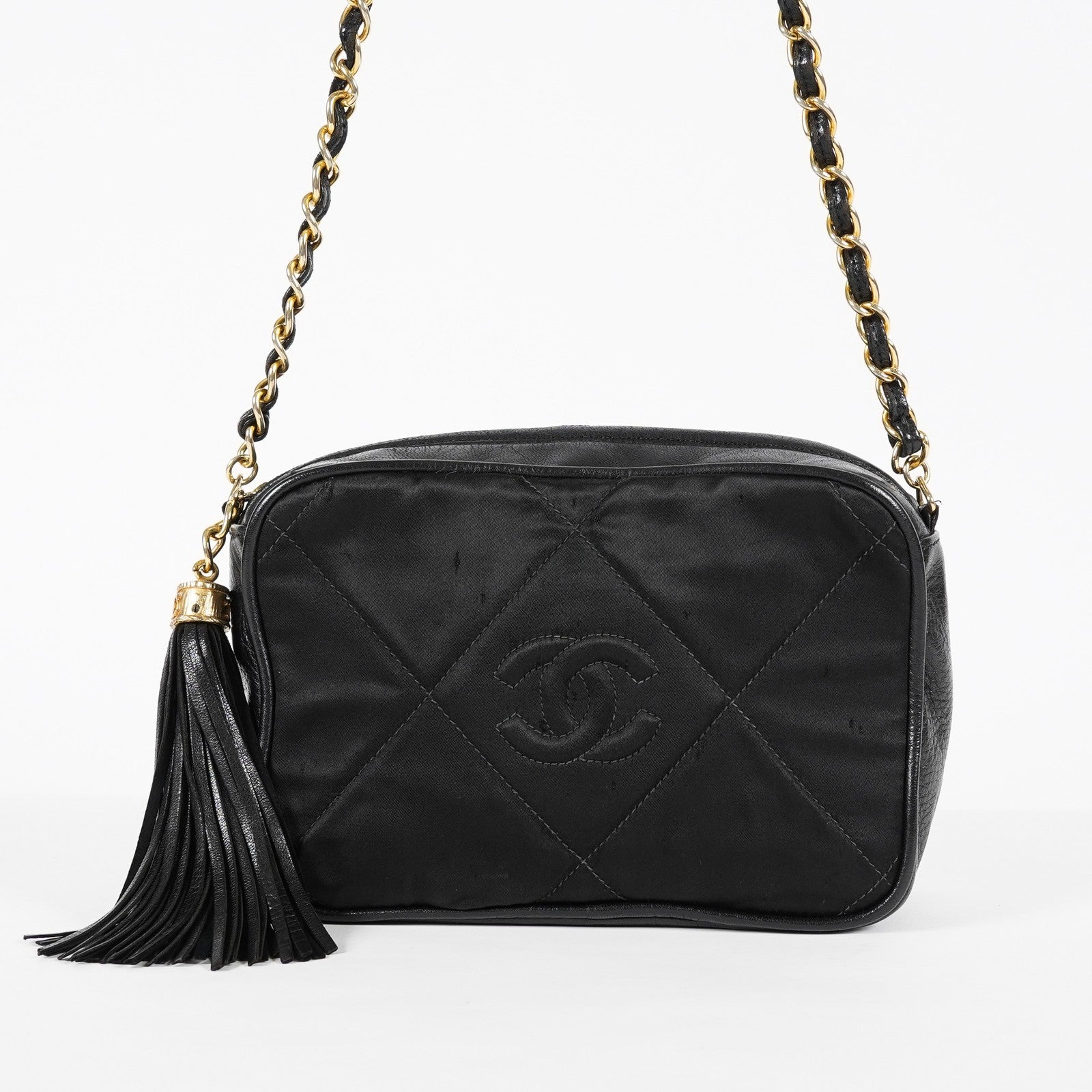 Chanel Satin Leather CC Fringe Chain Shoulder Bag Black Used 07E058800027
