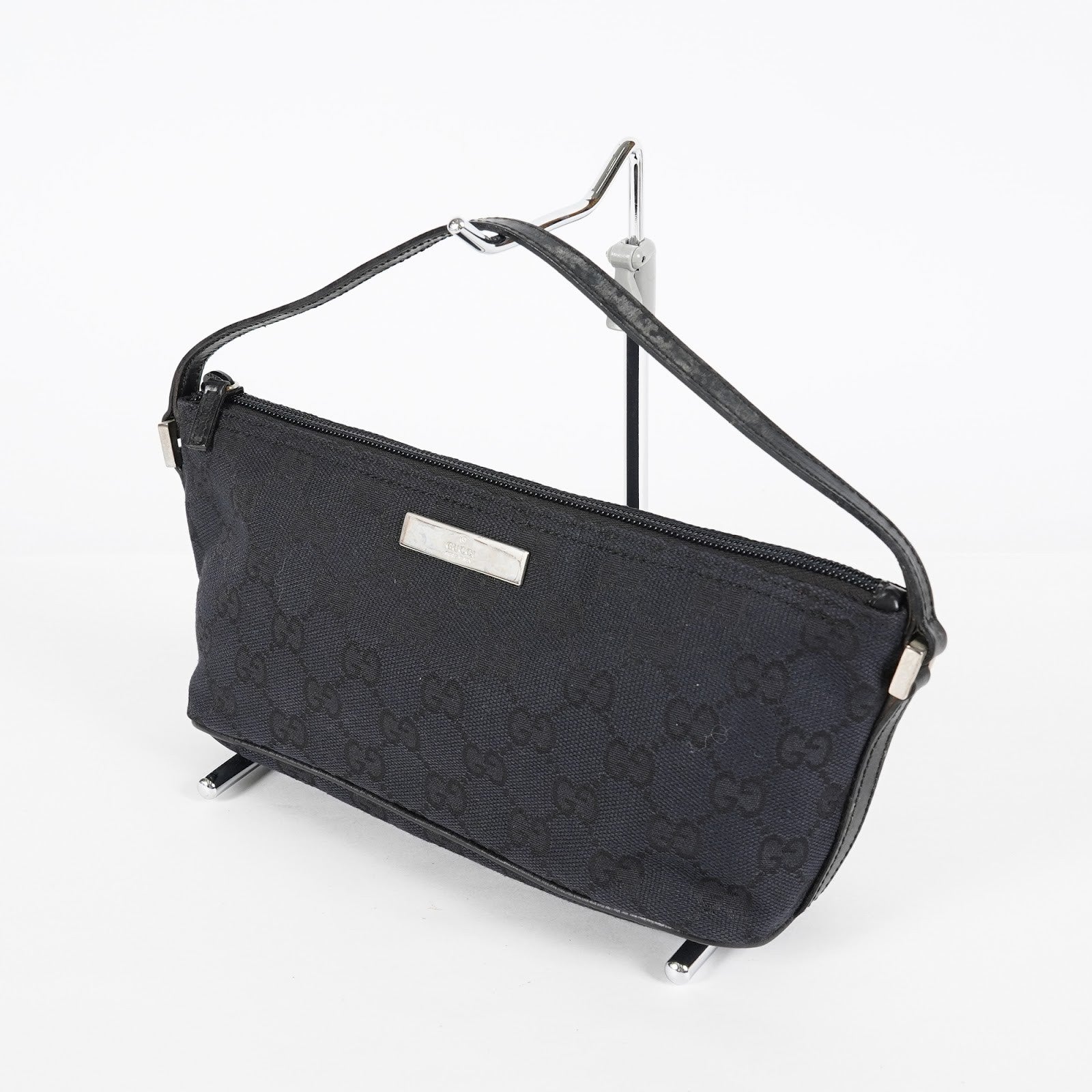 GUCCI GG Canvas Boat Pochette Shoulder Bag 22cm Black Vintage Used 08E172090010