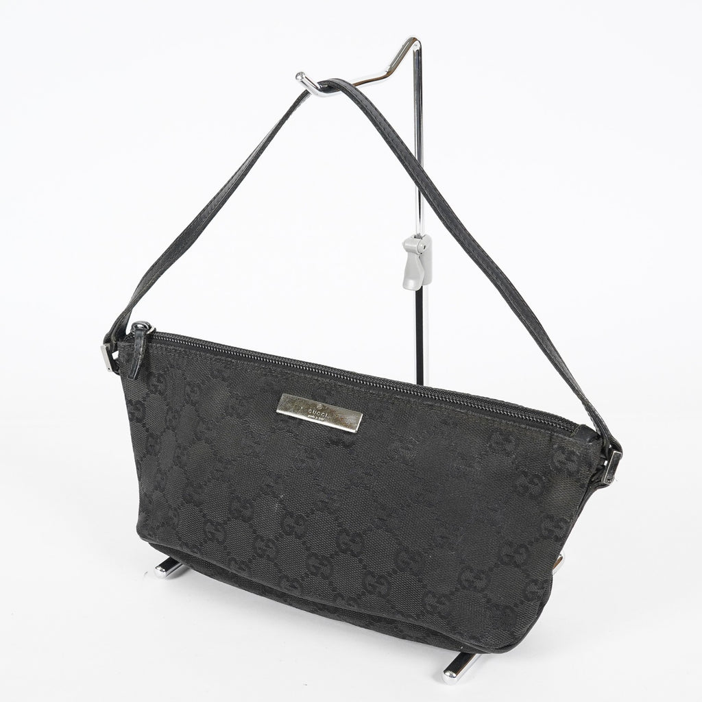 Gucci GG Canvas Boat Pochette Black Shoulder Pouch Bag Vintage Used 08E052090002